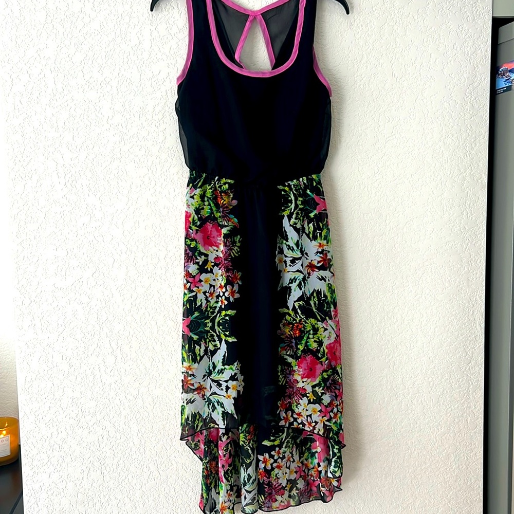Ruby Fix size 7. Black and floral high/low dress